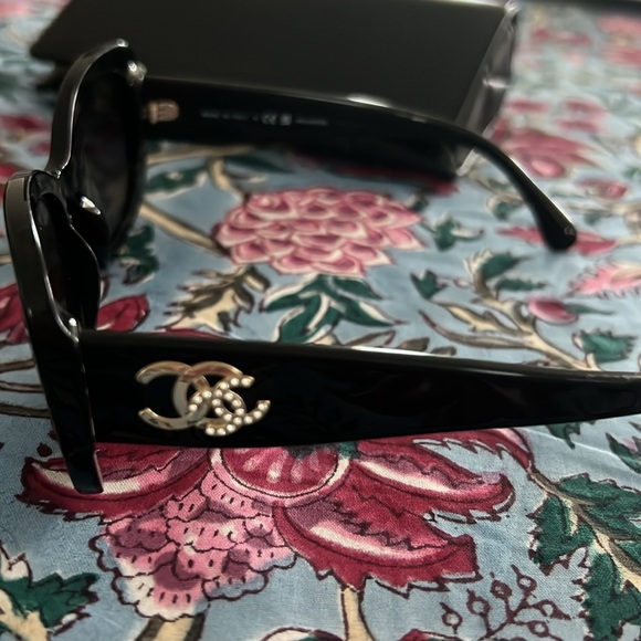 Chanel Sunglasses - Brand new never worn. - Picture 3 of 7